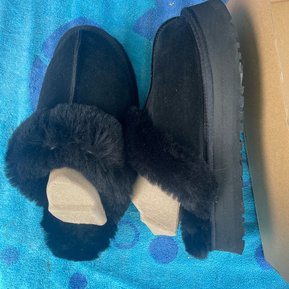 UGG Shoes - UGG SLIPPERS…BLACK